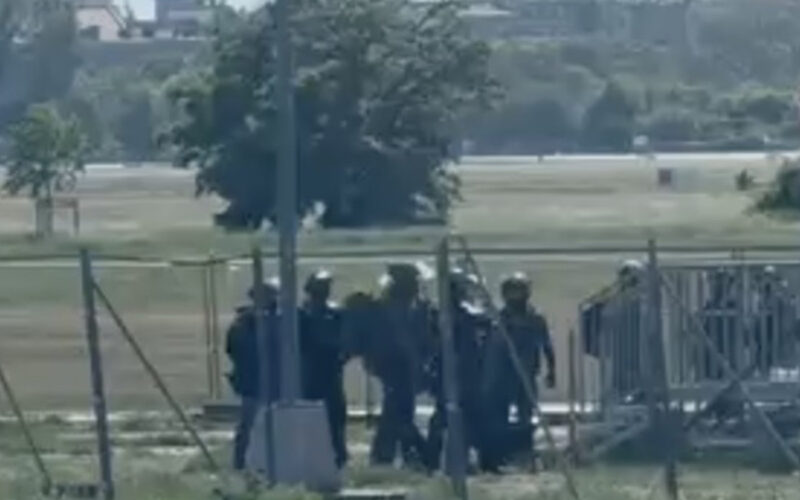 Armed Individual Reported at Berlin’s Tempelhof Field