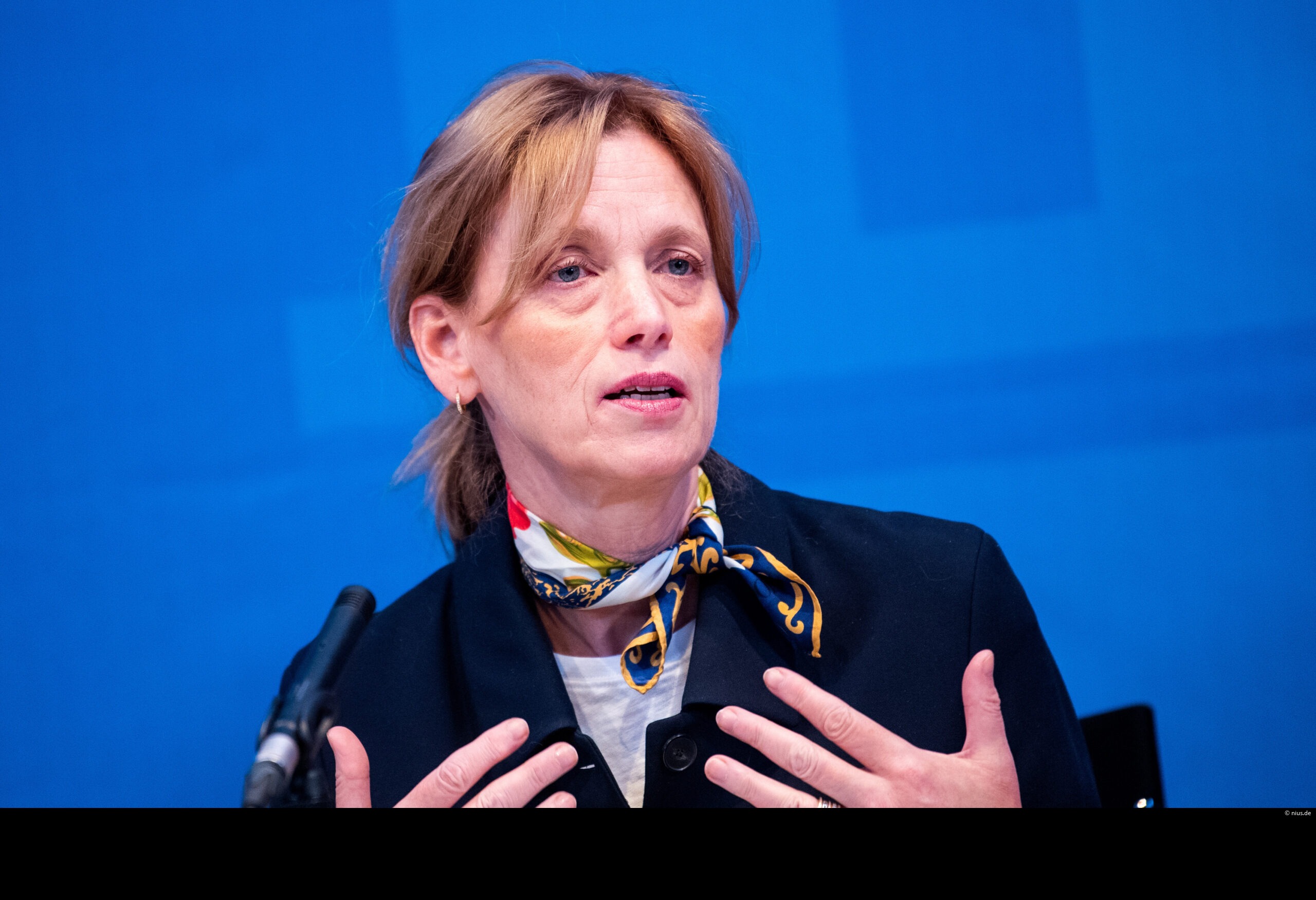 Im Sommer 2026 will Karin Prien eine neue Förderrichtlinie vorstellen.