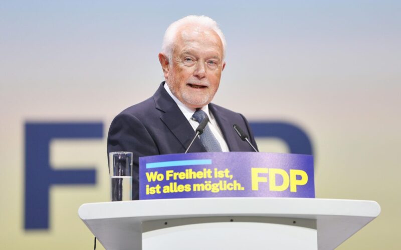 Kubicki Elected New FDP Leader After Contested Vote in Berlin