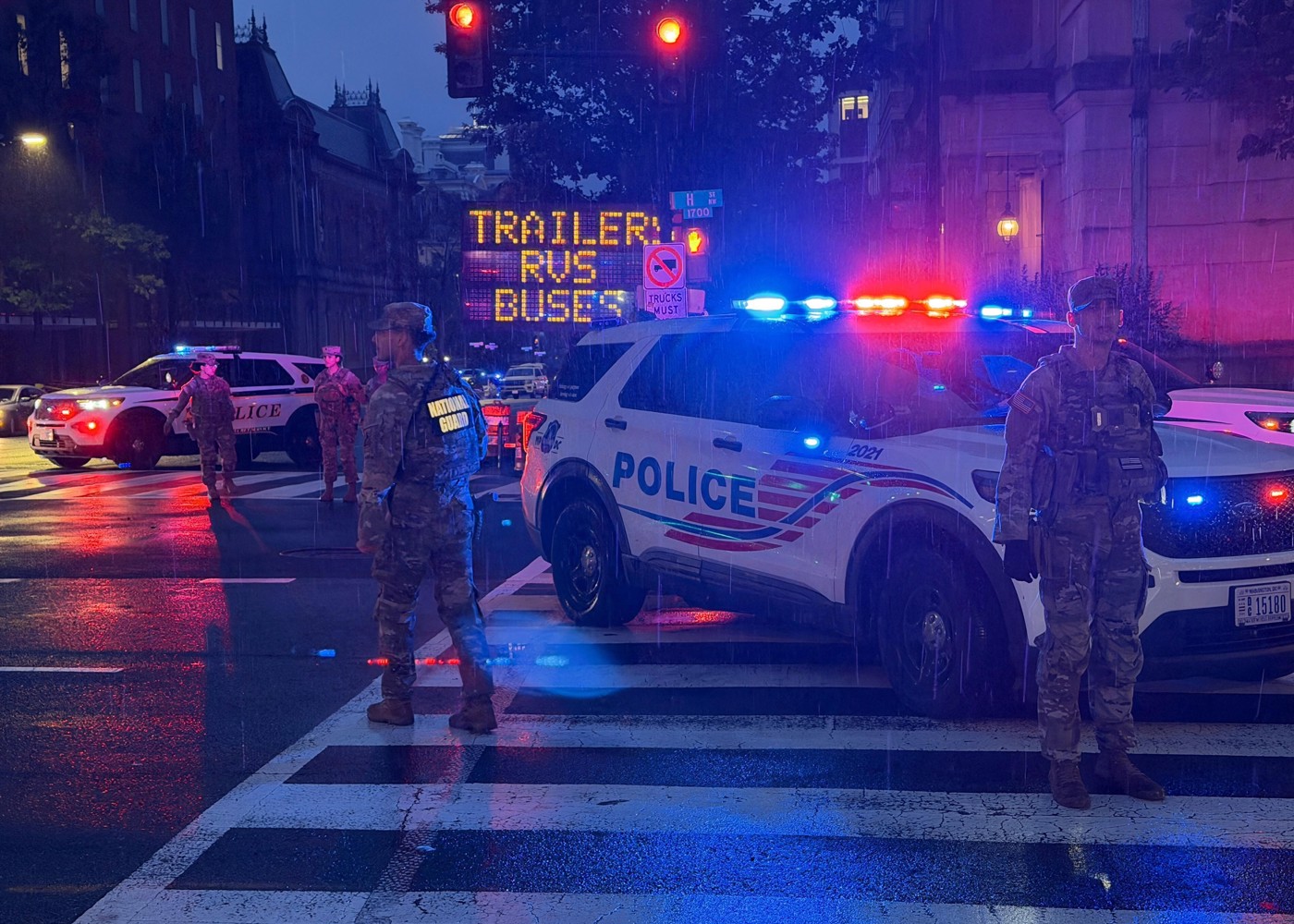 21-Year-Old Shooter Dead After White House Gunfire