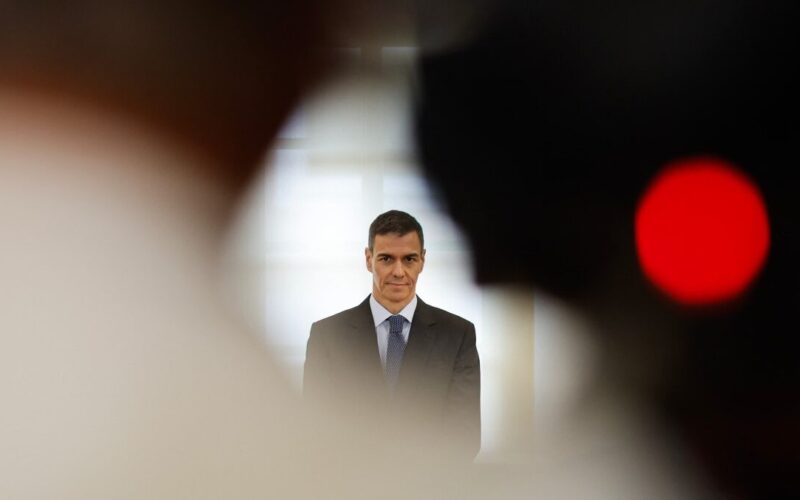Massive Madrid Protest Demands Sánchez Resignation