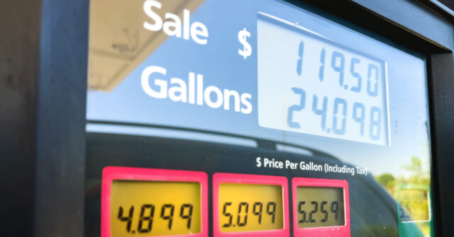 Fed’s Preferred Inflation Gauge Rises Less Than Expected in April