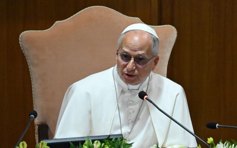 Pope Leo XIV Calls for ‘Fast from AI’ in Debut Encyclical