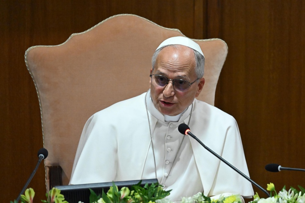 Pope Leo XIV Calls for ‘Fast from AI’ in Debut Encyclical