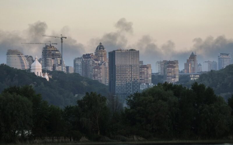 Russia Launches Hypersonic Missile Strike on Kyiv