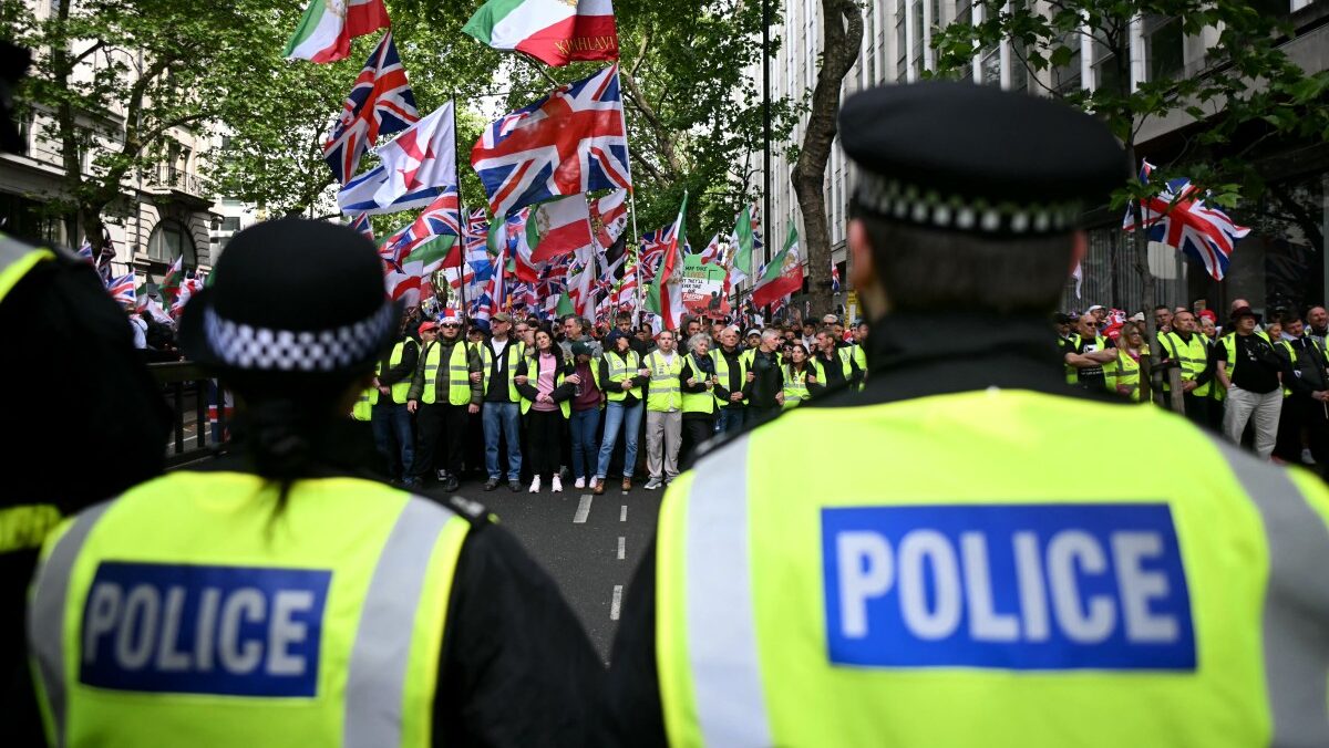 Britain Divided: Two Nations on London Streets