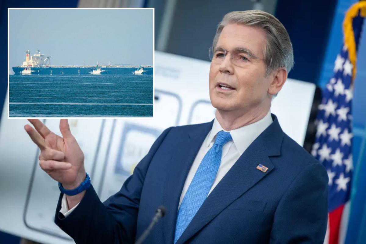 Oman vows to keep Strait of Hormuz toll-free after Trump threat