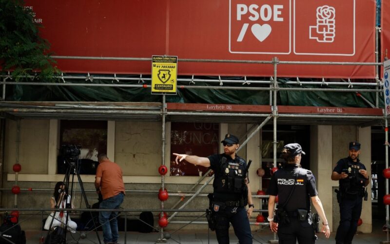 Spanish Police Raid Socialist HQ in Corruption Probe