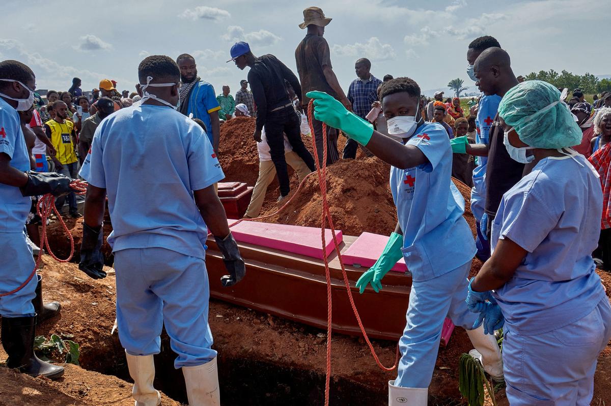 Red Cross: Congo Ebola outbreak hasn’t peaked, may last year