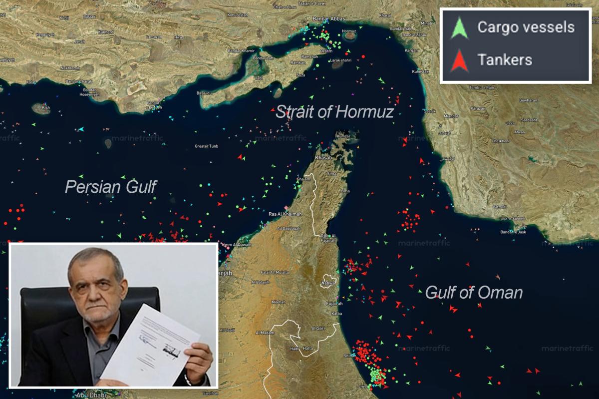 Three Saudi Supertankers Sail Through Hormuz After Iran Deal