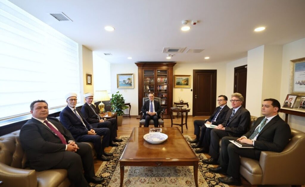 Behind the Scenes Ankara Thrace: Orders to fake muftis and Habiboglu’s actions