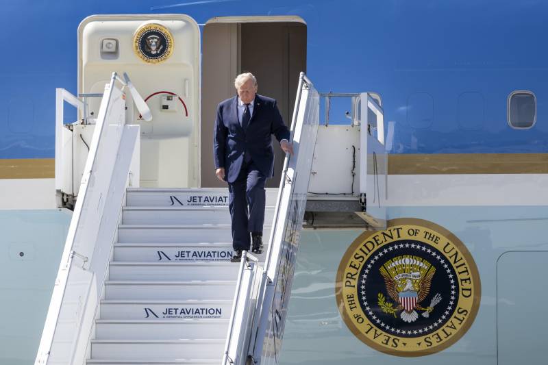 G7, Trump arrivato in Francia: "Se importi il Terzo Mondo, lo diventi". Poi il bilaterale con Macron. Meloni a Evian