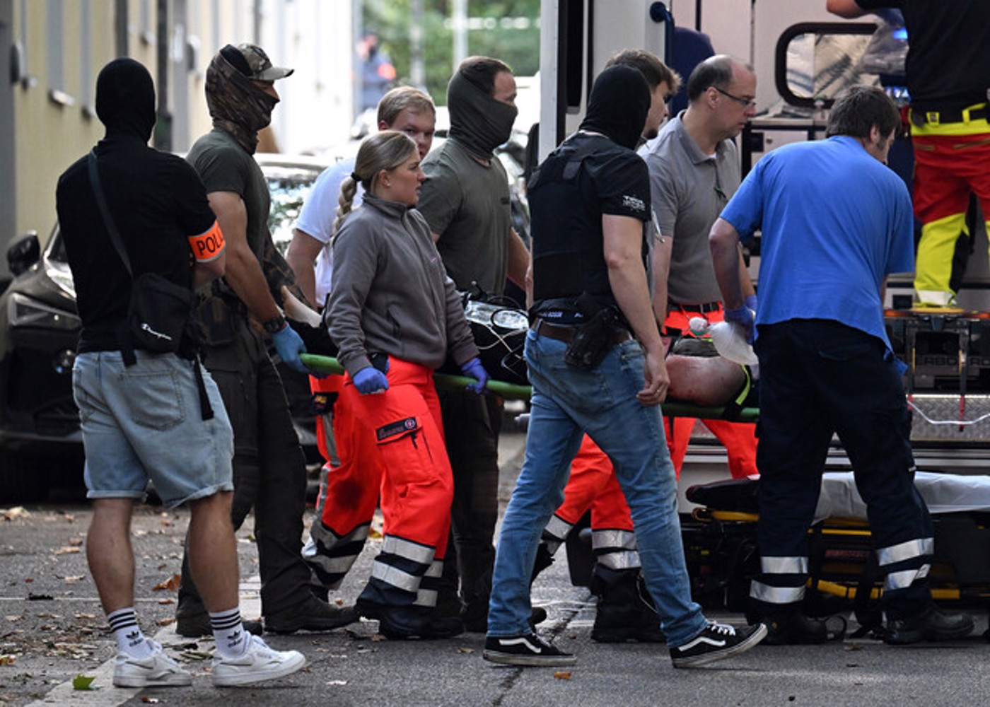 Teen Who Stabbed Teacher in Essen Revealed as Islamist