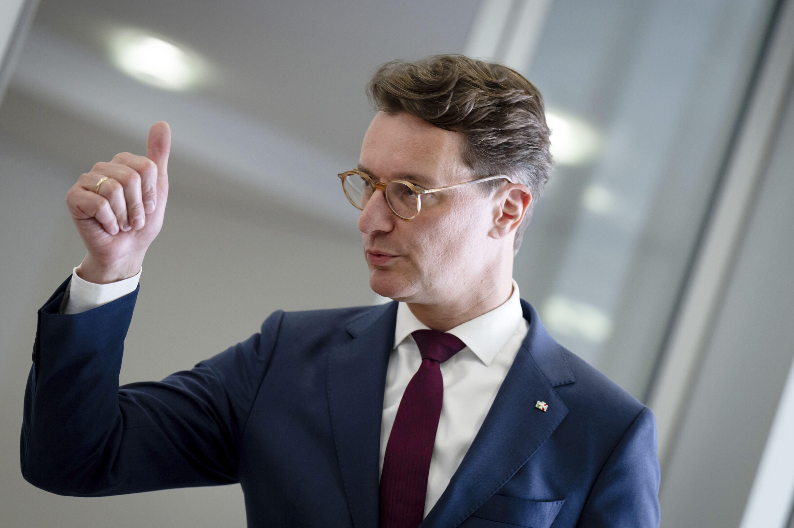 Hauptrivale Hendrik Wüst (CDU)
