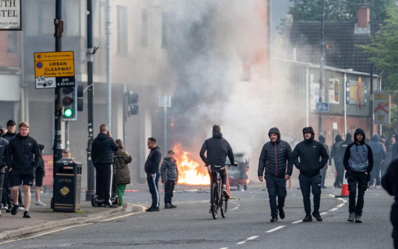 Migrant Hunt: Serious Riots in Belfast After Sudanese Attack