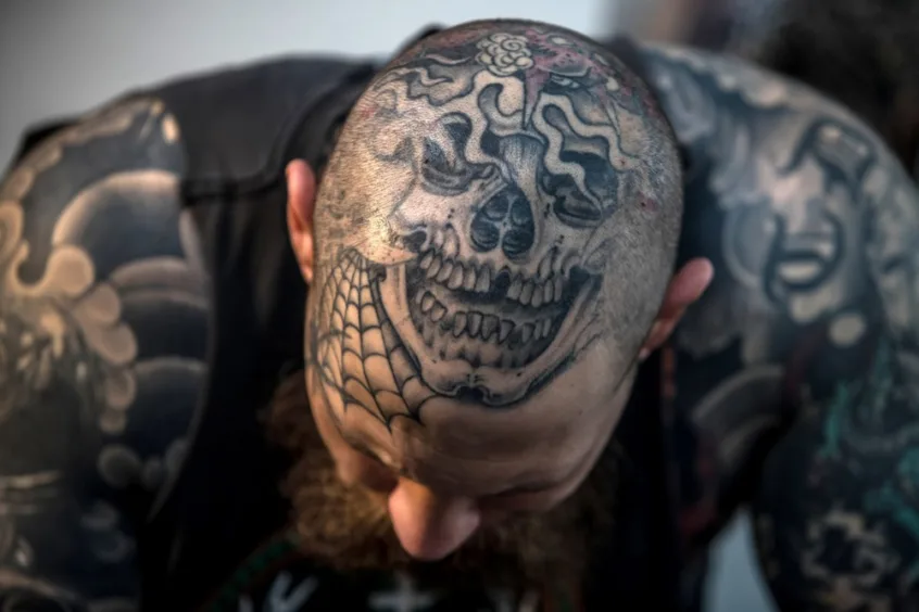Berlin Greens Push to Allow Neck Tattoos for Police Officers