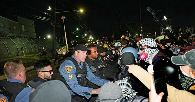 DHS Officers Clear Antifa Rioters from New Jersey ICE Facility
