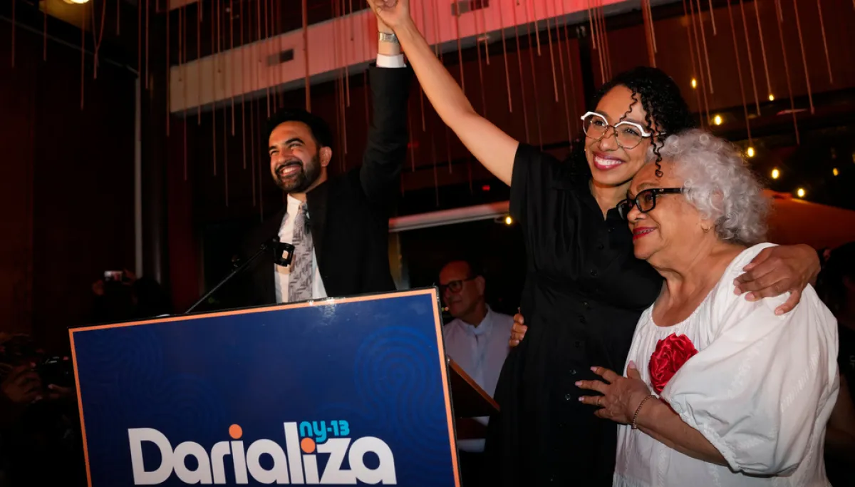 Mamdani mocks Democrats’ anti-socialist manifesto after NY win