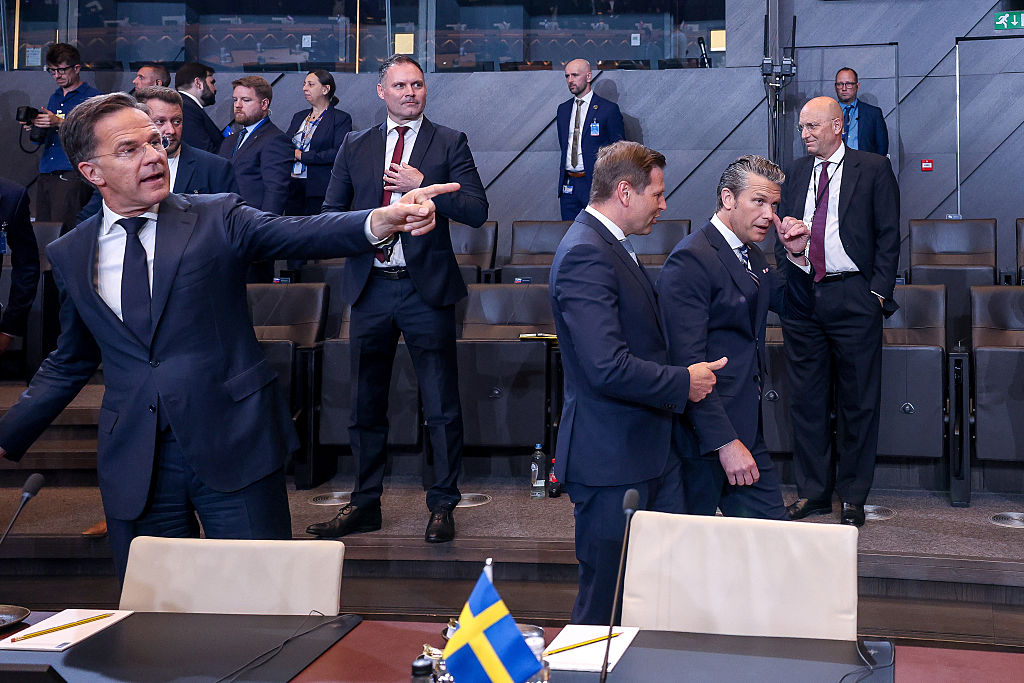 Europe Scrambles to Fill NATO Gap as US Pulls Back