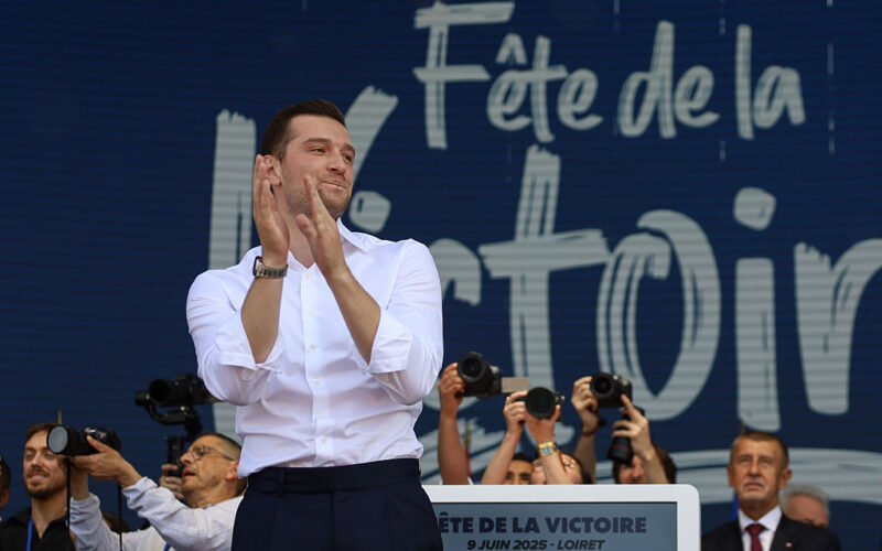 France Joins Rising Global Nationalist Movement
