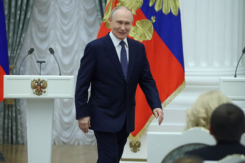 EU Opens Back Channel Talks with Kremlin Over Ukraine