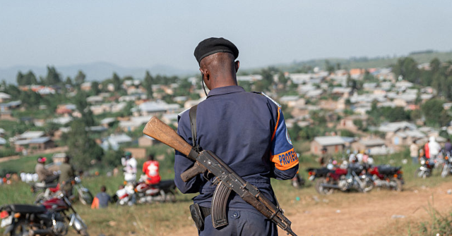 DR Congo Hunts for 6-Year-Old Ebola Patient After Abduction