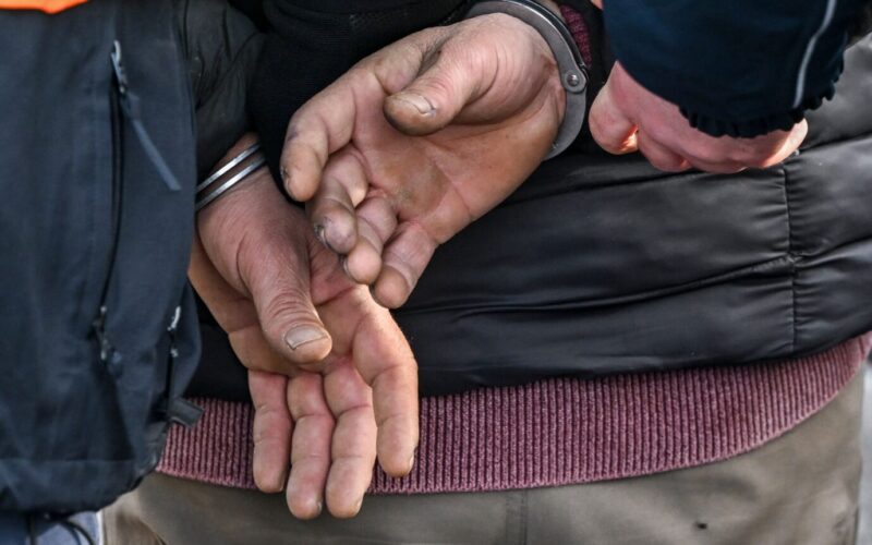 Four Girls Abused in Halle – Three Migrants Arrested