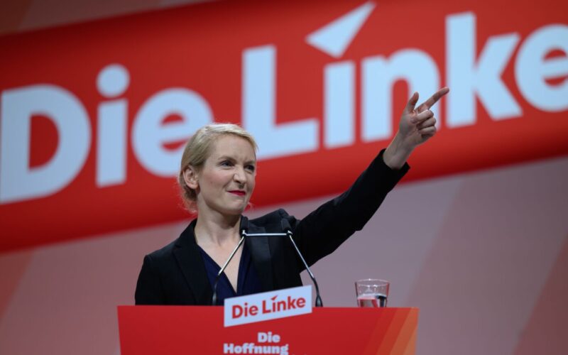Left Party bomb drops before convention: Stalin, Mao, Honecker praised
