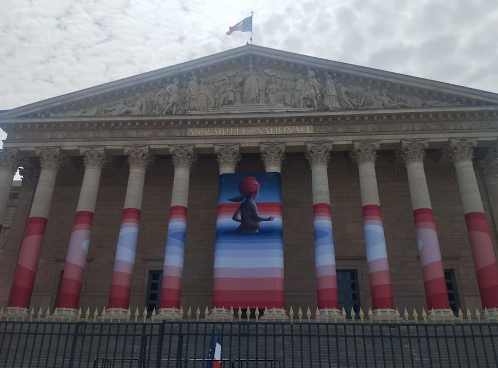 ‘Yet another eyesore’: Marianne rêve artwork sparks uproar
