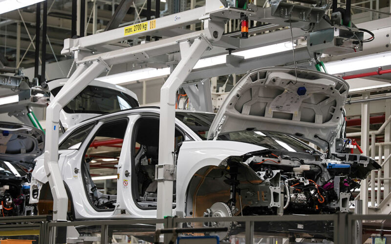 Nine EU Governments Resist Brussels Electric Fleet Mandate