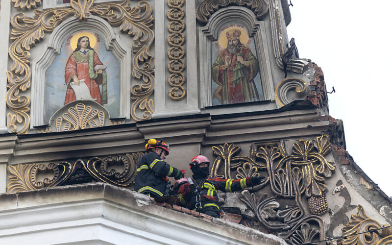 Russian Missiles Strike Kyiv Cathedral, Kill Nine in Attack
