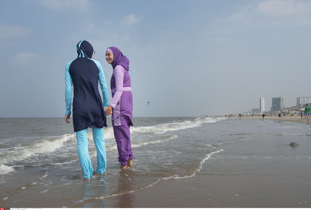 Grenoble Burkini Ban: Administrative Court to Rule on Pool Restriction