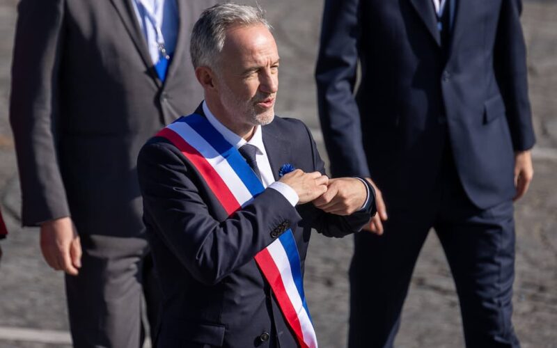 Paris to Grant All Palestinians Honorary Citizenship?