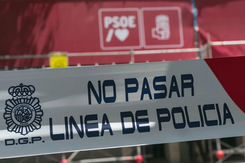 Spanish Police Arrest Six in Socialist Town Hall Corruption Raid
