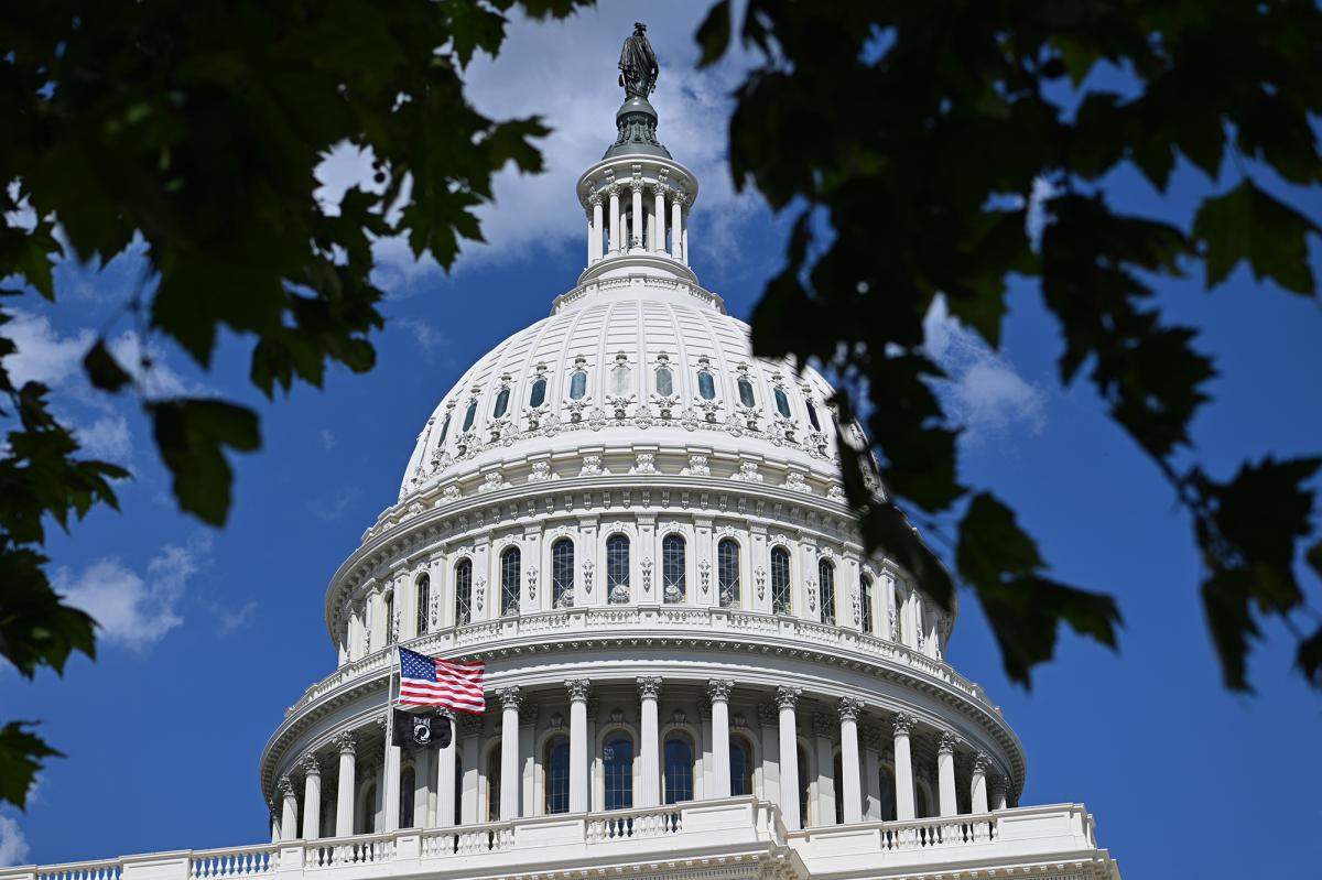 Growing Patriotism Gap Between Democrats and Republicans
