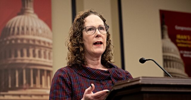 Democrat Rep Slams Oregon Hunting Ban as ‘Insane’