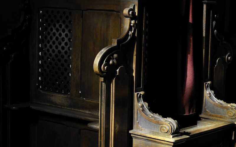 Catholic Church Under Fire Over Confession Secrecy in France