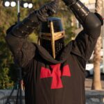 Πειραιάς: Βυζαντινές μονομαχίες με σπαθιά στην πλατεία του Λιονταριού Πειραιάς: Βυζαντινές μονομαχίες με σπαθιά στην πλατεία του Λιονταριού | NEWSFIRE.GR
