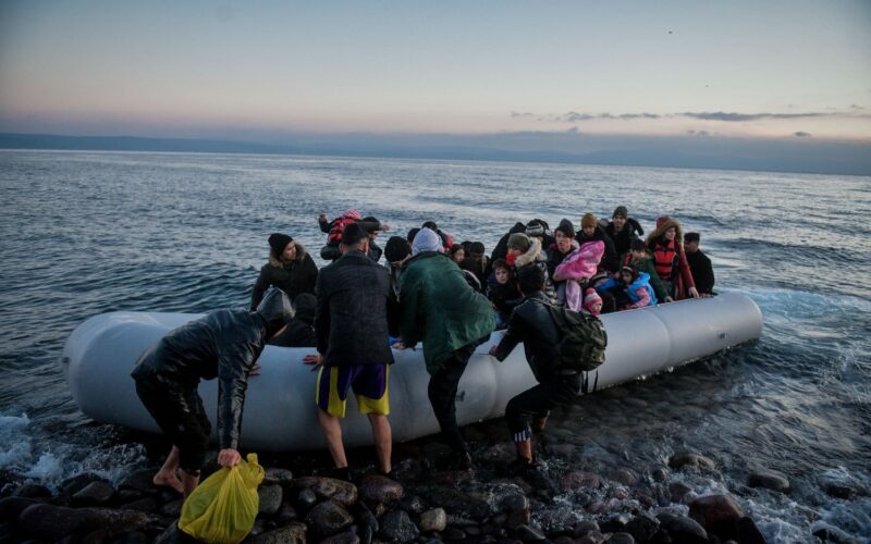 Boat with 92 illegal migrants spotted off Gavdos