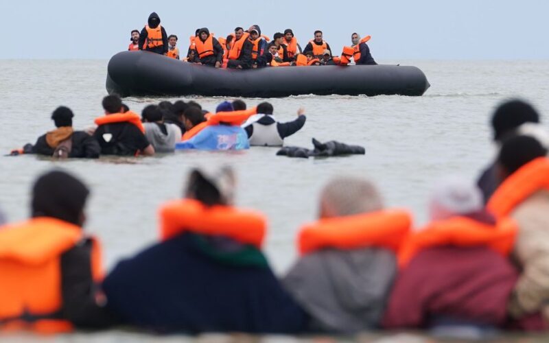 Nearly 5,000 Deported Migrants Returned to Britain Within Years