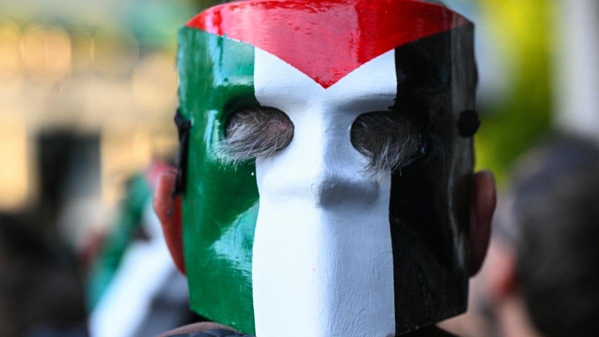 Italian School Bans Pro-Italy Banner, Allows Palestine Flags
