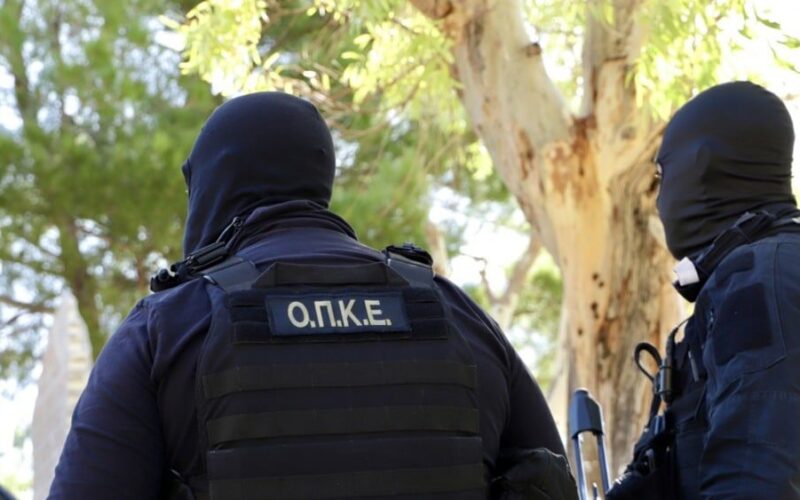 Greece Arrests Three Over Bomb Attacks on Ruling Party Politicians