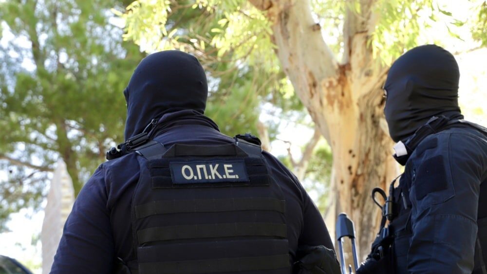 Greece Arrests Three Over Bomb Attacks on Ruling Party Politicians