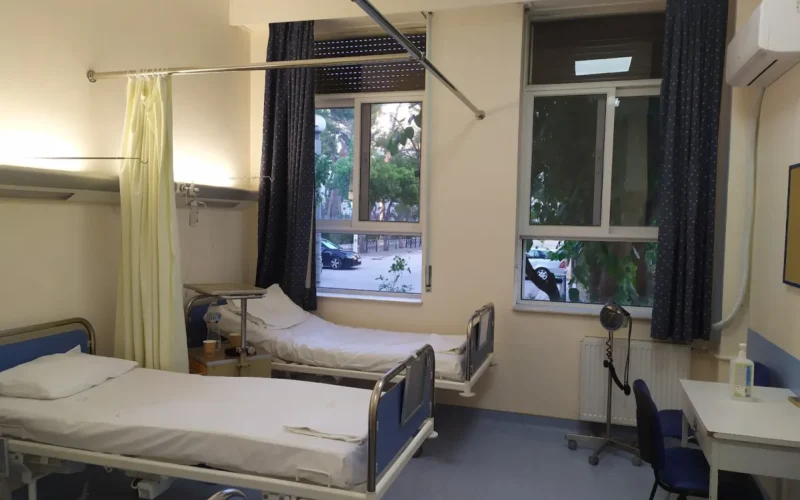 Greece lags far behind in long-term care beds. What does it mean?