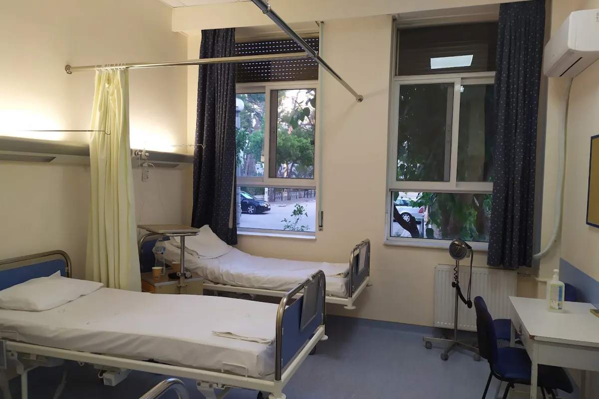Greece lags far behind in long-term care beds. What does it mean?