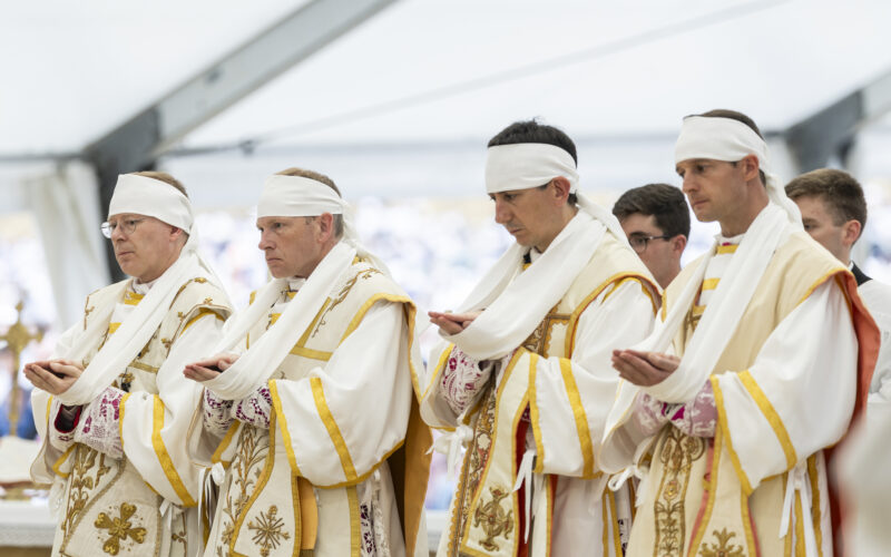 Vatican Expels Ultra-Conservative Bishops After Ignoring Warning