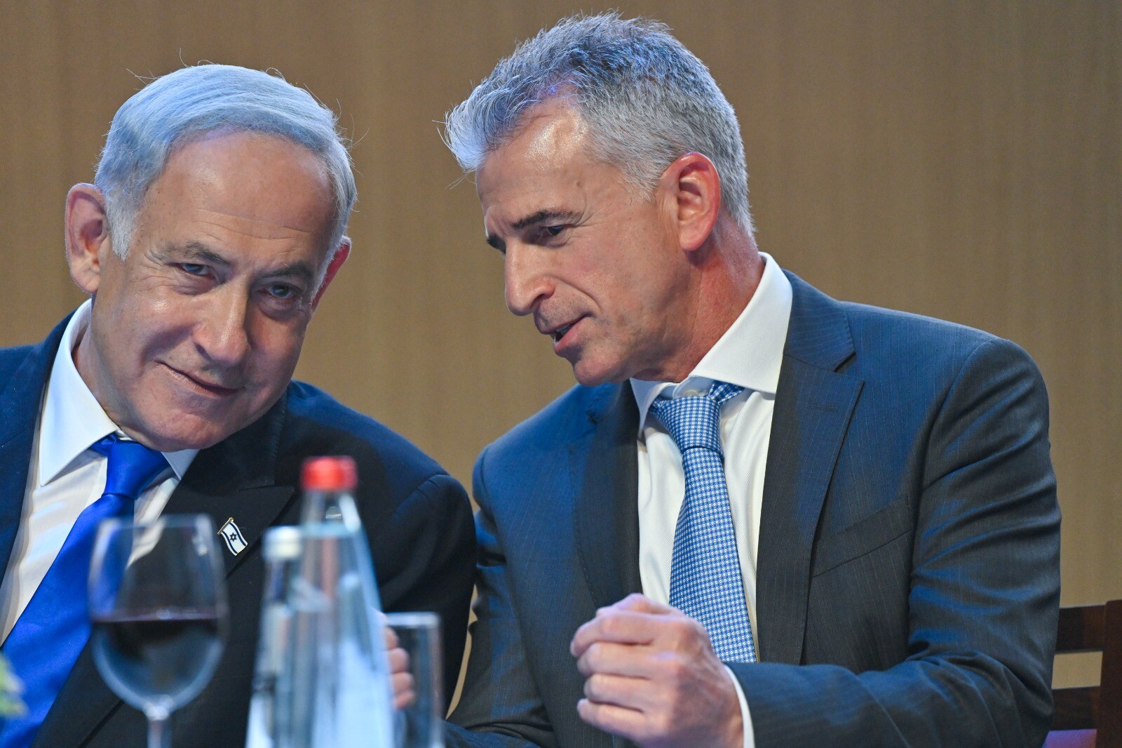 Er soll Ahmadinedschad getroffen haben: Mossad-Chef David Barnea, hier mit Premier Benjamin Netanjahu.
