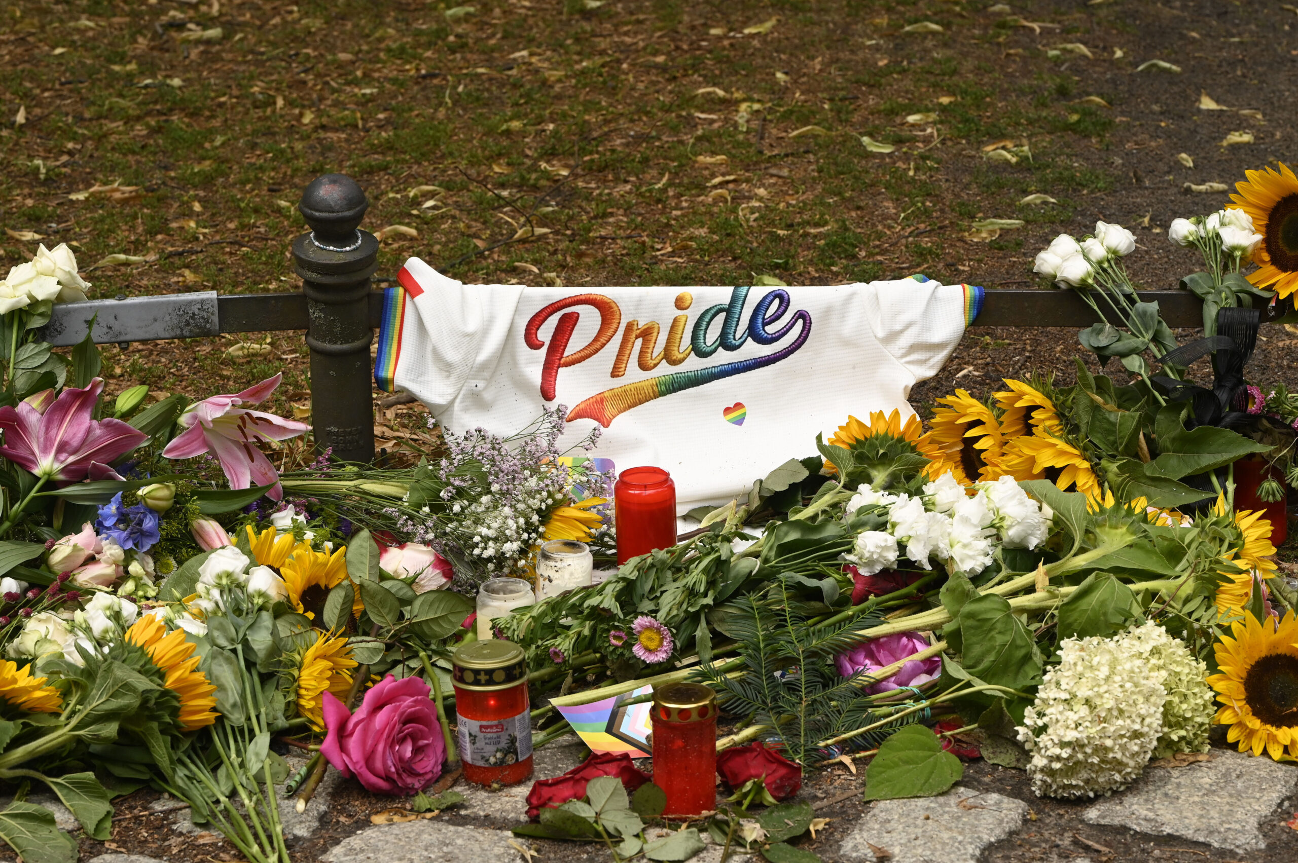 Die queere Community Berlins ist Opfer des islamischen Terrorismus geworden.
