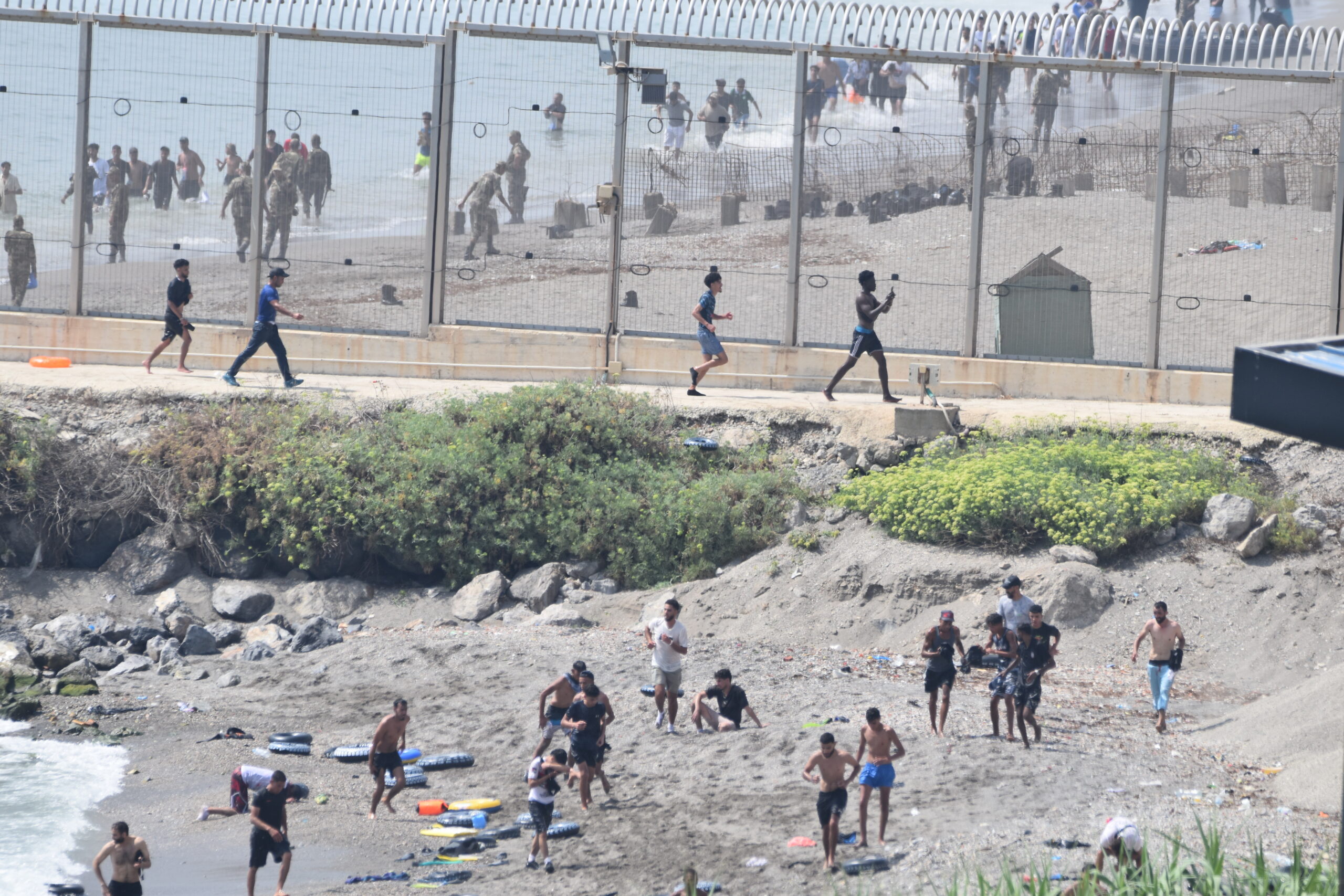 Over 1500 African Migrants Storm Spanish Enclave Ceuta in Days