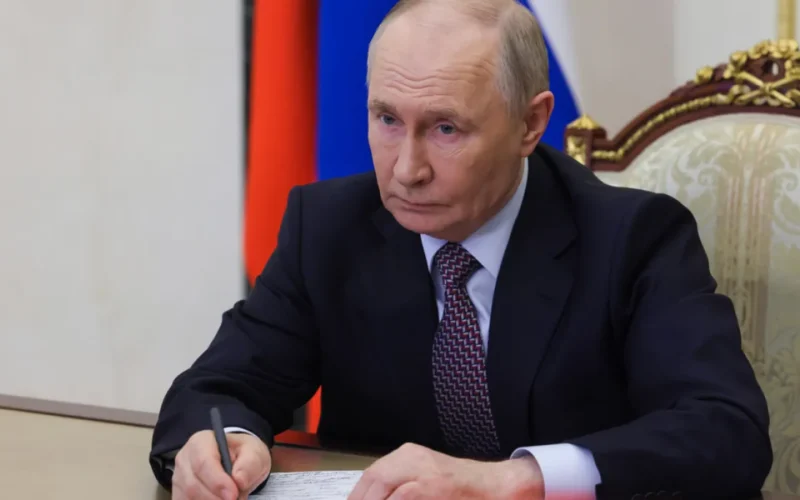Putin Bets on Outlasting America in Ukraine War